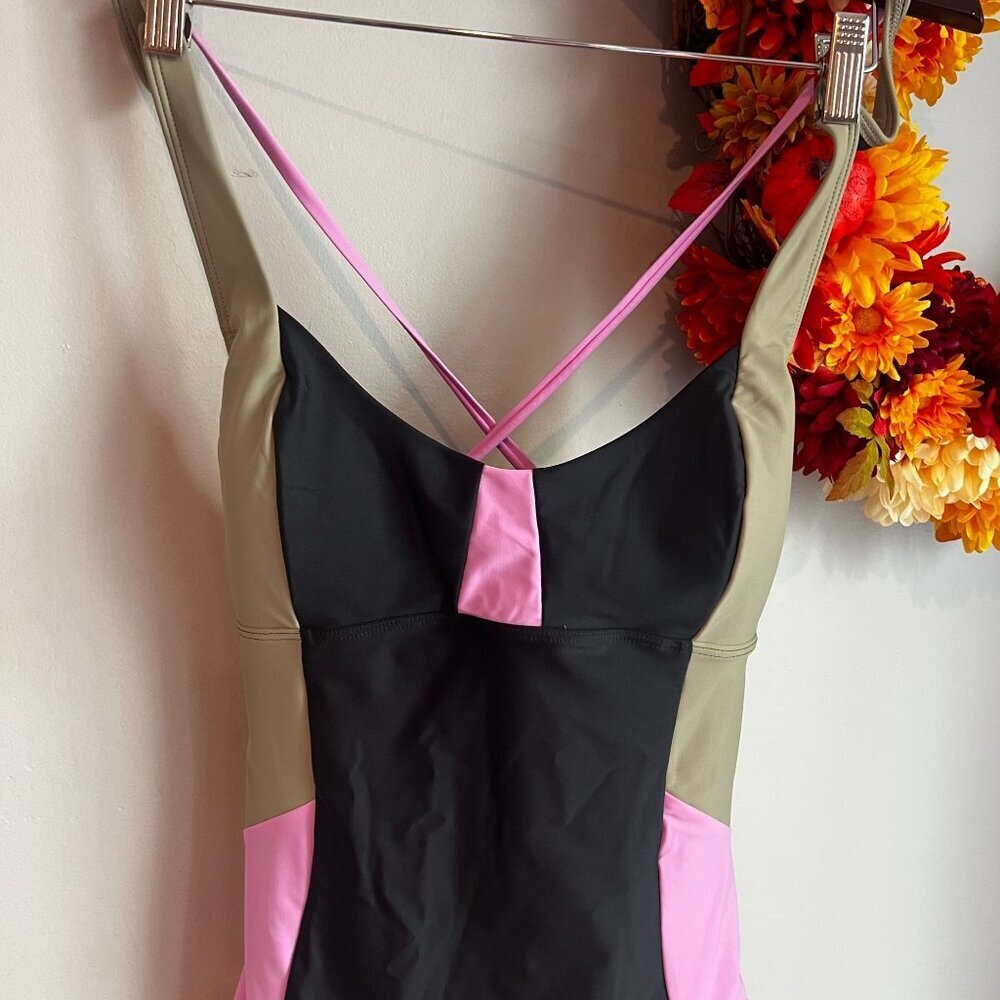 prAna TULUM Womens One-Piece Swimsuit XTRA-SMALL in Black Color Block - Picture 2 of 8
